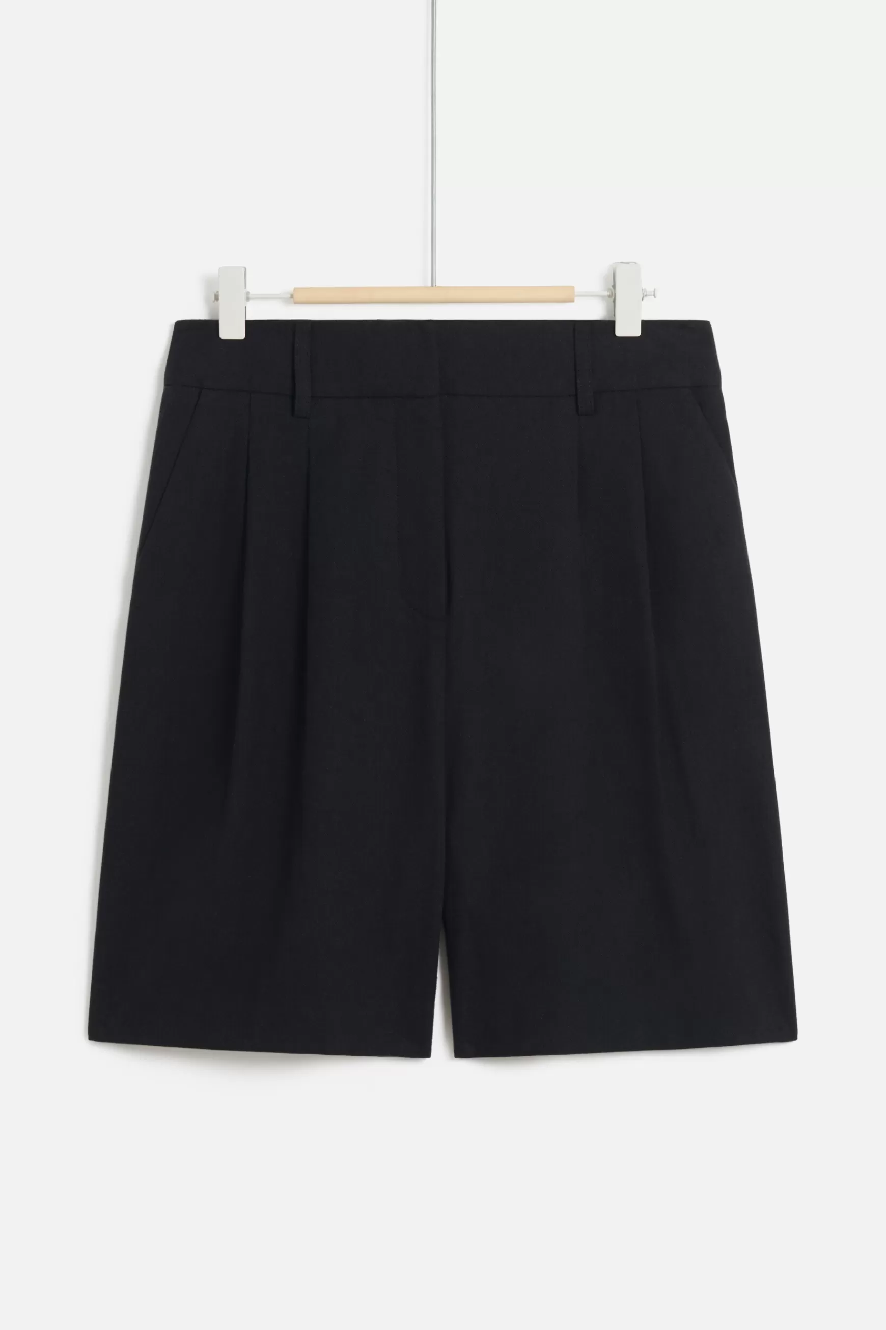 Store Short Bermude Noir Femme Shorts